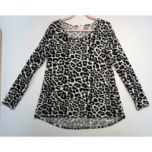 LuLaRoe M Leopard Crew Neck Long Sleeve Women's Tunic Layering Casual Animal